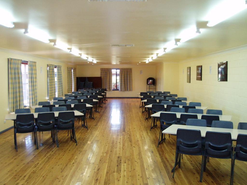 Aussie Cabins Otel Dubbo Dış mekan fotoğraf